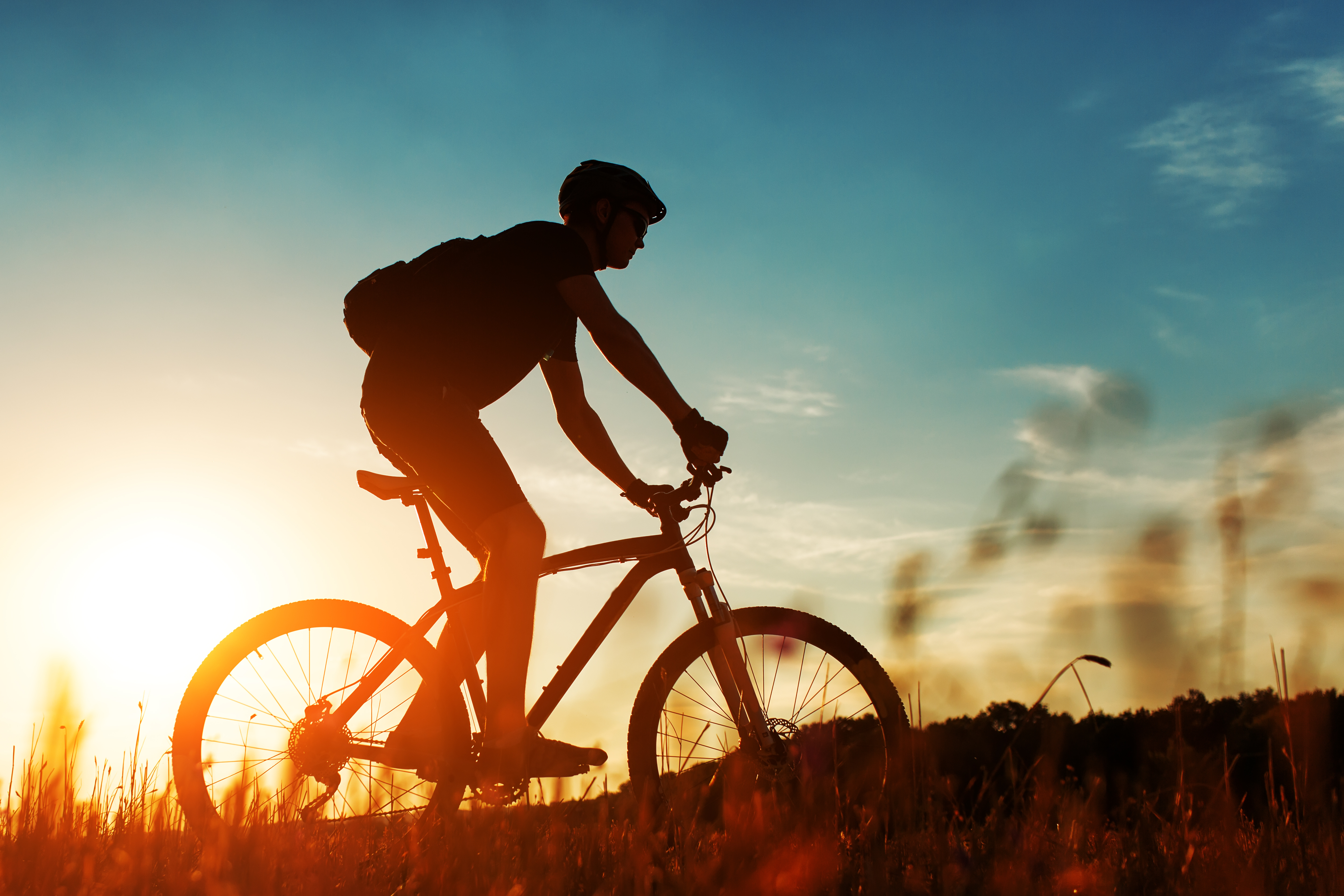 biking-in-sunset