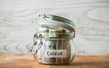 Easy Money-Saving Tips for College