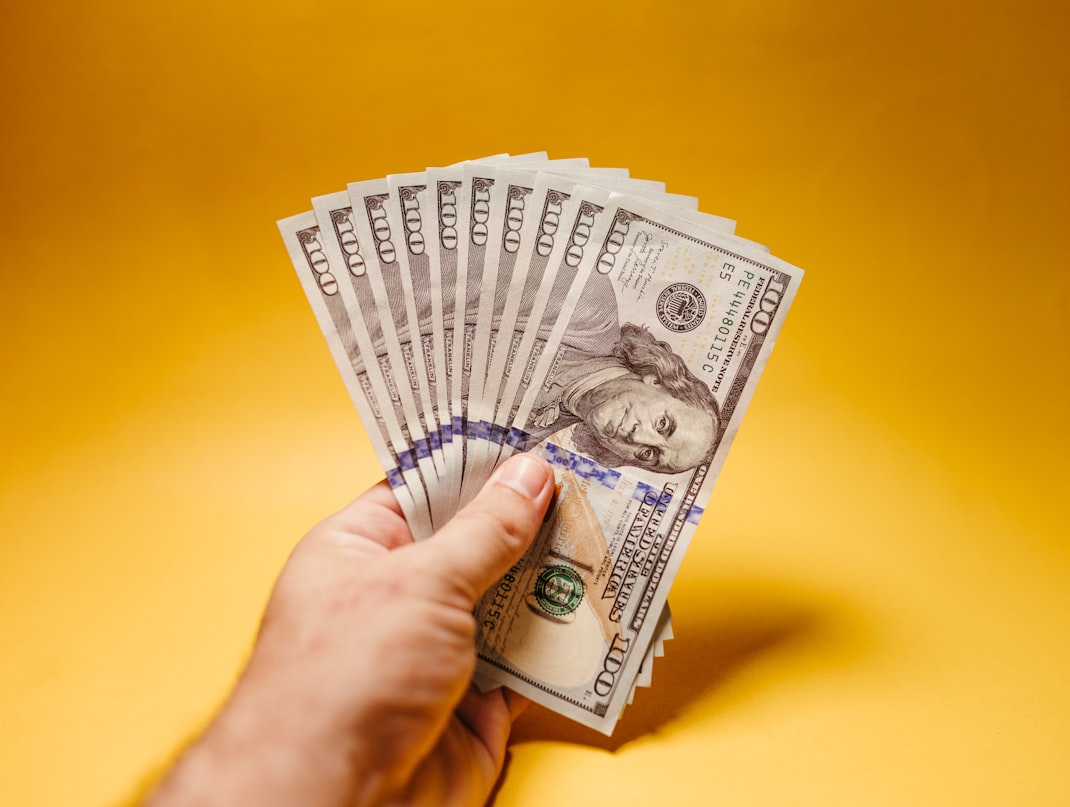 hundred-dollar-bills