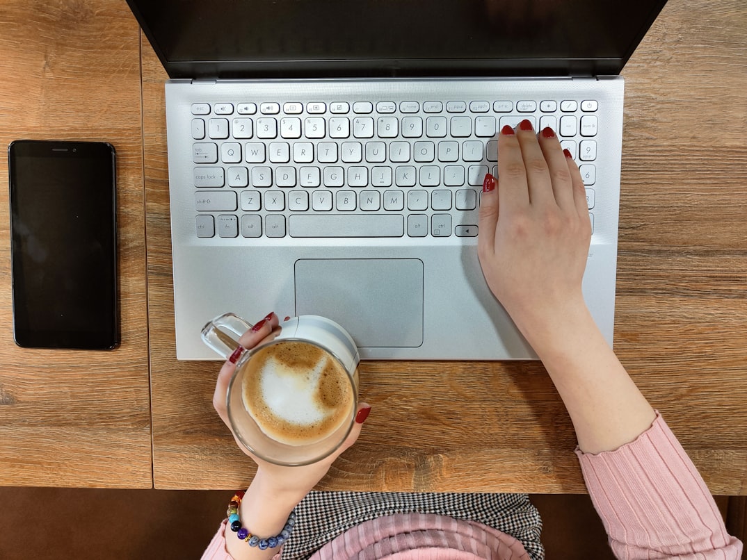 woman-working