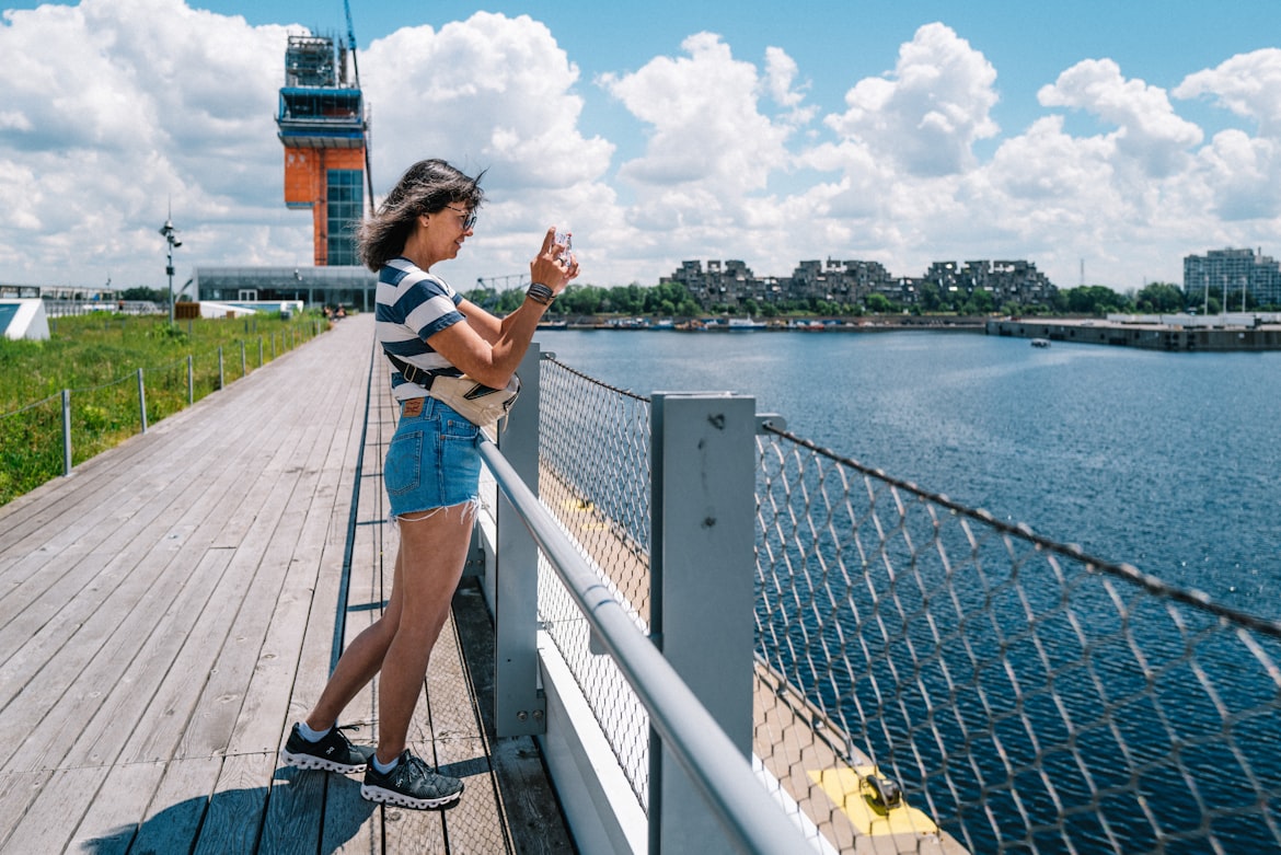 woman-taking-picture