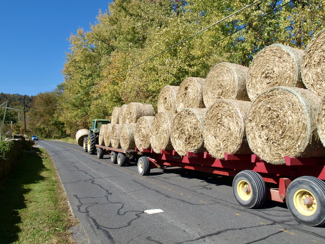 hay-truck