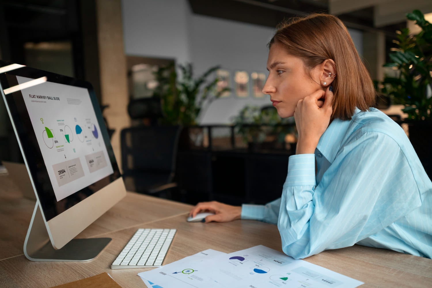 Especialista em Contabilidade trabalha com inteligência artificial