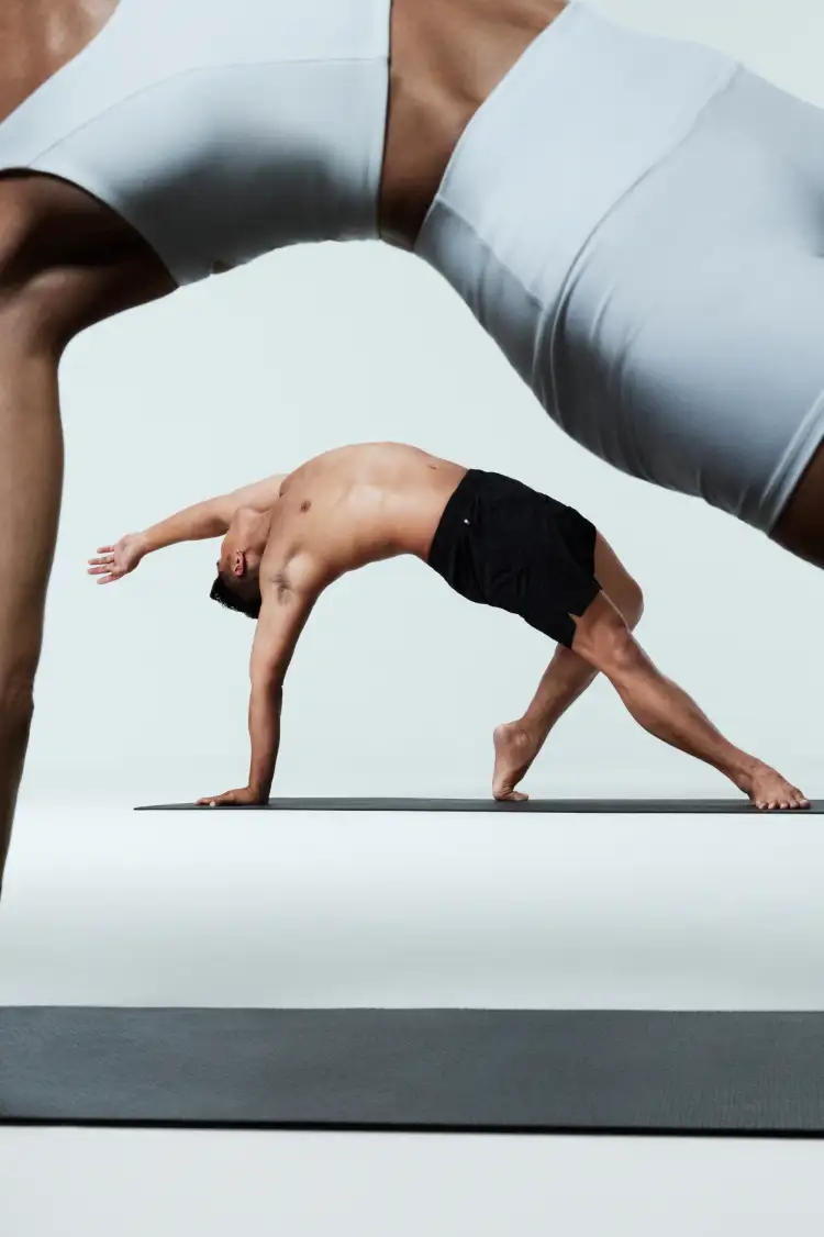 Yoga 375x563 HERO MOBILE