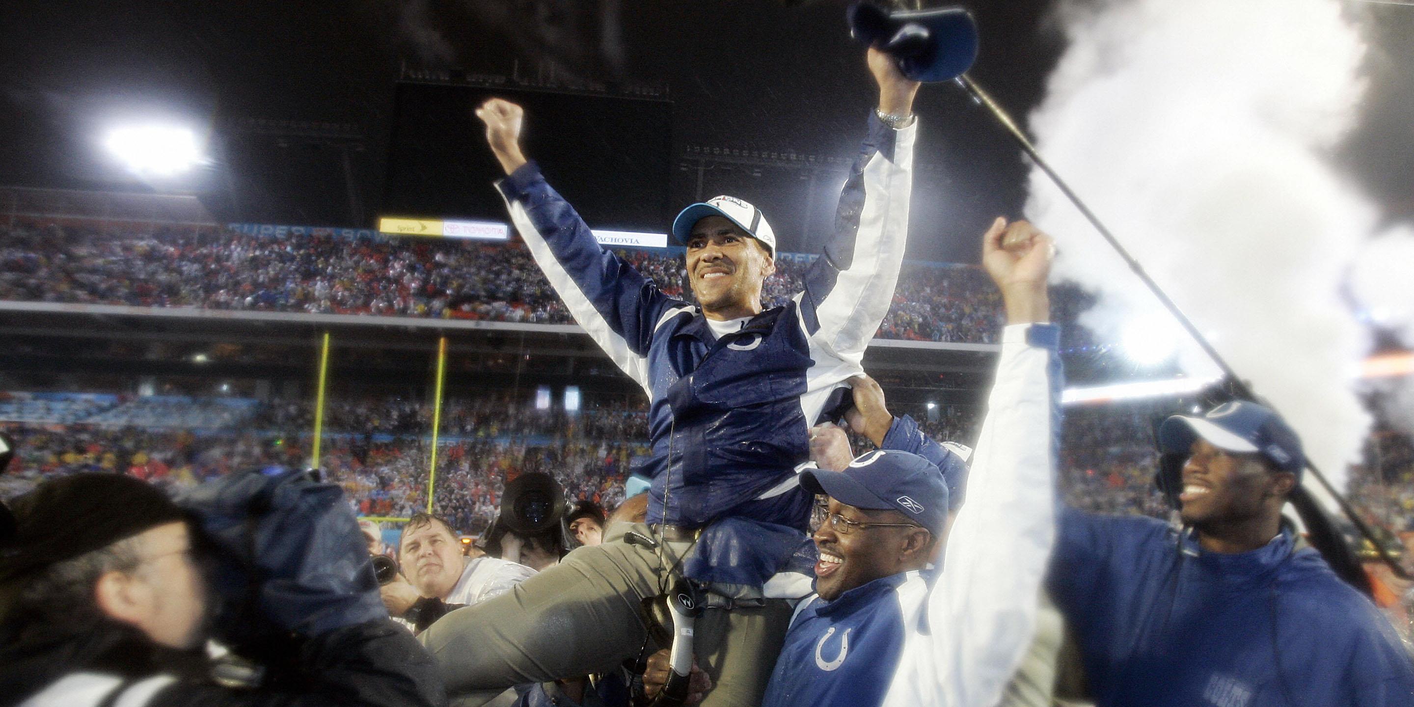 Tony Dungy & His Wife Have 10 Kids Together - FanBuzz