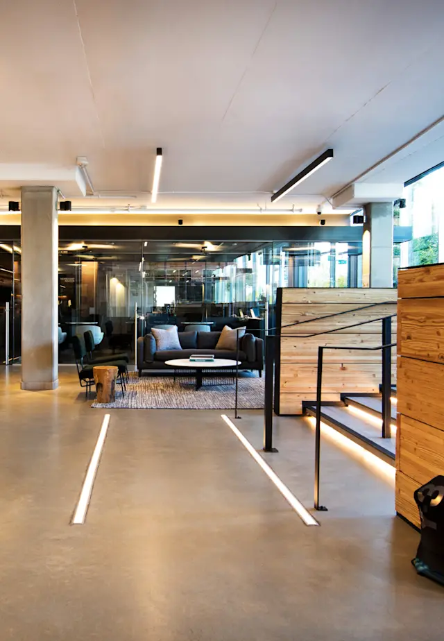 Unrivaled Group Fitness classes. Unparalleled Personal Training. Studios that inspire you to perform and luxury amenities that keep you feeling your best.