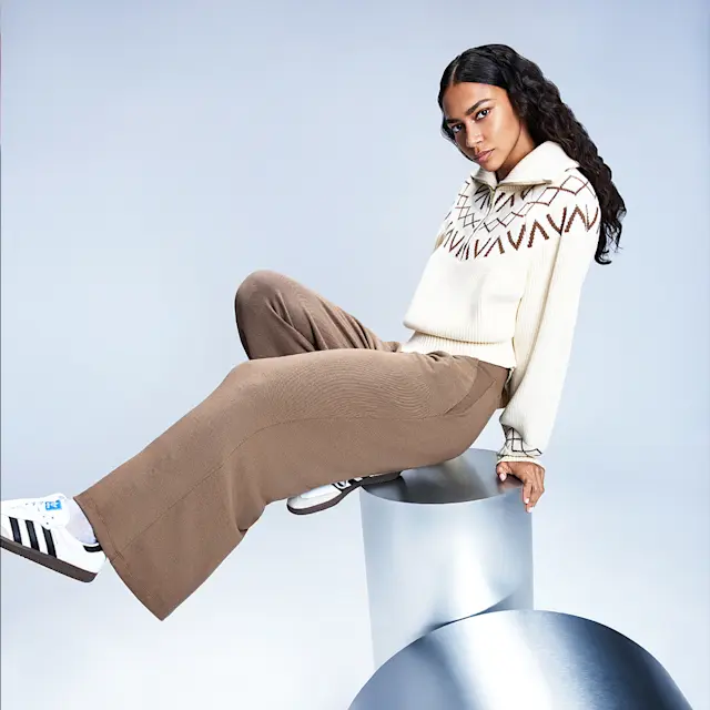 Unrivaled Group Fitness classes. Unparalleled Personal Training. Studios that inspire you to perform and luxury amenities that keep you feeling your best.