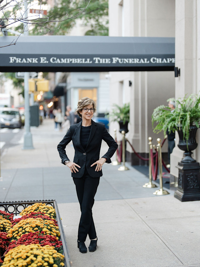 It’s Not Fitness. It’s Life. EQXM_EDT_ALIX_STRAUSS_LONELISNESS_EPIDEMIC _24_475