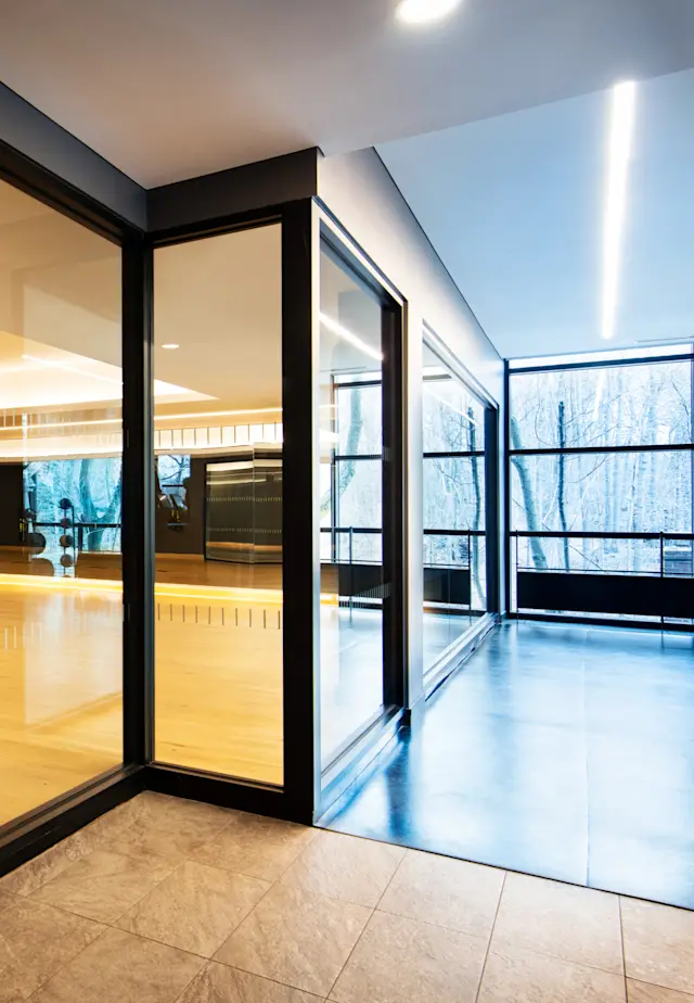 Unrivaled Group Fitness classes. Unparalleled Personal Training. Studios that inspire you to perform and luxury amenities that keep you feeling your best.