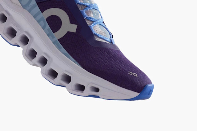 EQXM_EDT_TRAIL_RUNNING_FASHION_23_357_SmallJPEG-61.99026-cloudmonster-ss22-acai_lavender-wDetail2_1200x