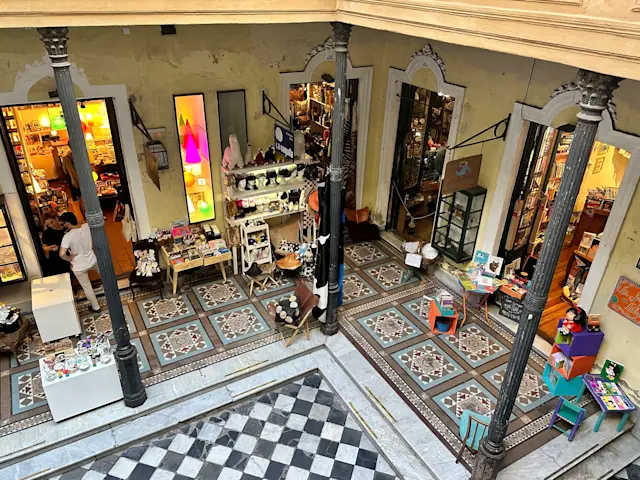 EQXM_EDT_TRAVEL_TO_BUENOS_AIRES_24_521_image_1