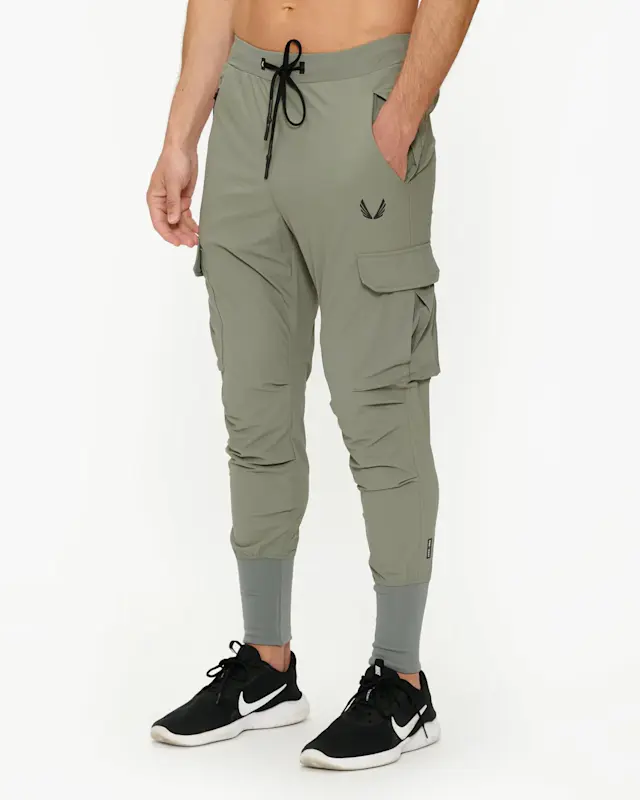 It’s Not Fitness. It’s Life. EQXM_EDT_GIFT_GUIDE_WORKOUT_23_417_Jogger