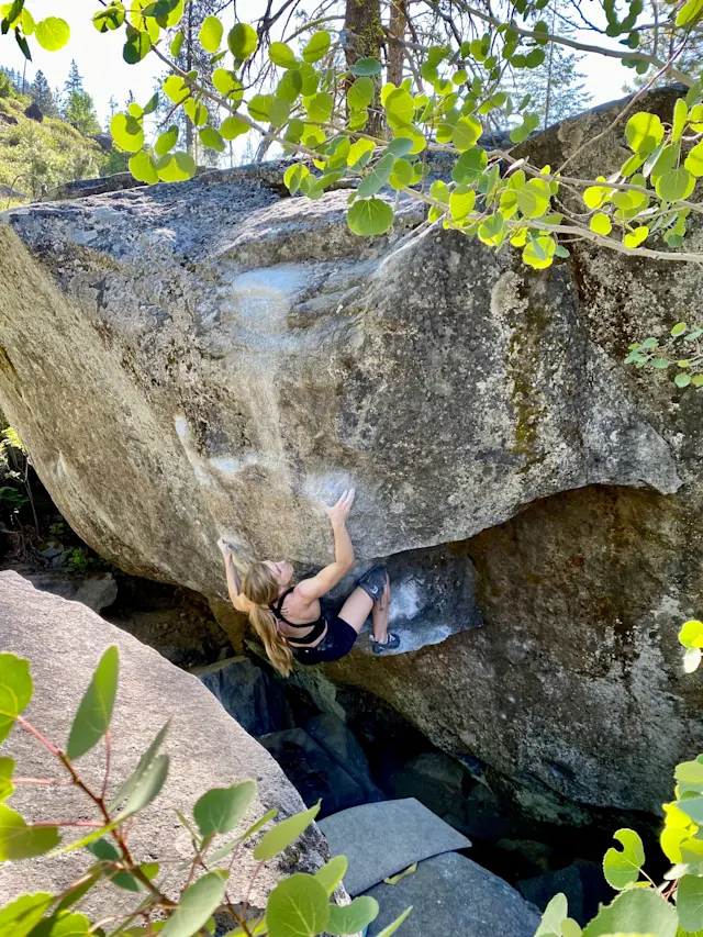 EQXM_EDT_KELLY_BIRCH_ROCK_CLIMBING_23_281_IMAGE1