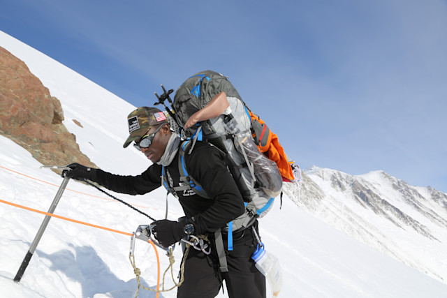 EQXM_EDT_CLIMB_FOR_HEROES_23_298_Kionte_Backpack1.JPG