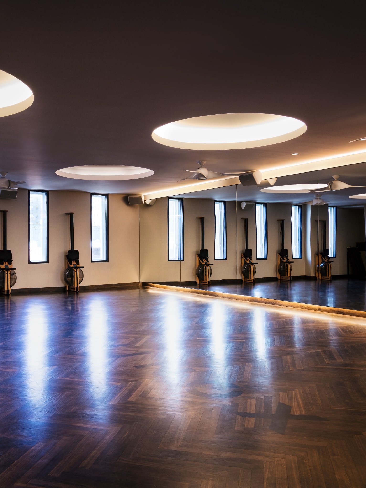 Best Gyms in Upper East Side featuring Spa, Group Fitness Classes, Pool,  On-site Childcare and more