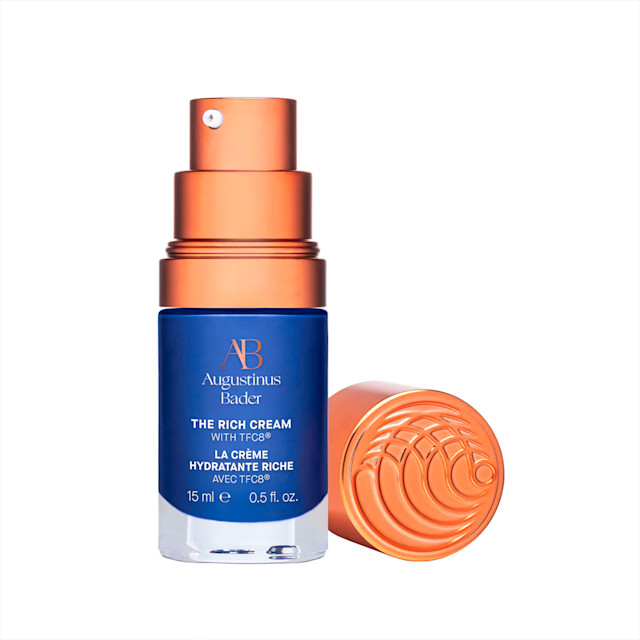 EQXM_EDT_GIFT_GUIDE_GLOW_23_416_Balm