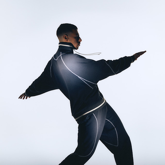 Unrivaled Group Fitness classes. Unparalleled Personal Training. Studios that inspire you to perform and luxury amenities that keep you feeling your best.