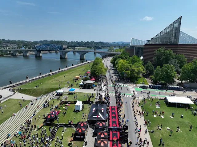 EQXM_EDT_IRONMAN_EC_23_241IMAGE_2