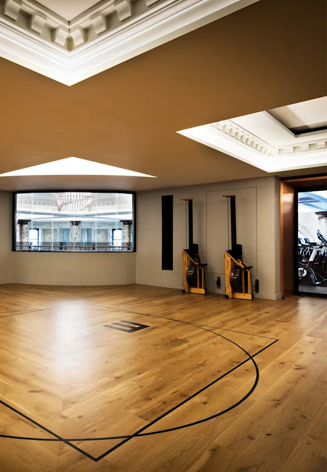 Unrivaled Group Fitness classes. Unparalleled Personal Training. Studios that inspire you to perform and luxury amenities that keep you feeling your best.