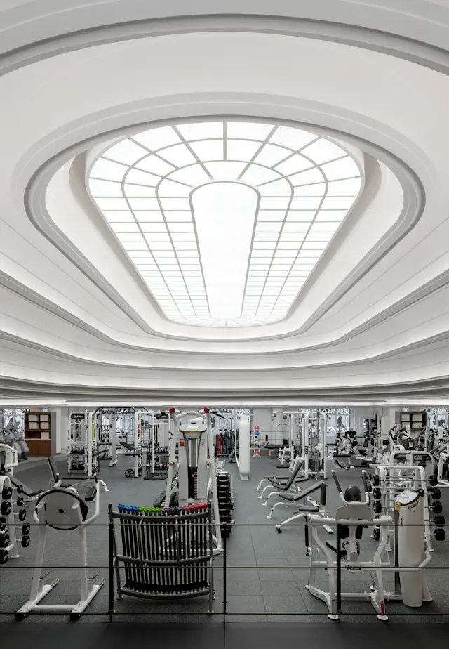 Unrivaled Group Fitness classes. Unparalleled Personal Training. Studios that inspire you to perform and luxury amenities that keep you feeling your best.
