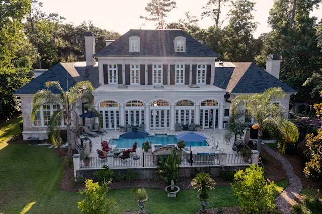 It’s Not Fitness. It’s Life. EQXM_EDT_FALL_LUXURY_REAL_ESTATE_23_353_18_ Marsh_Harbor