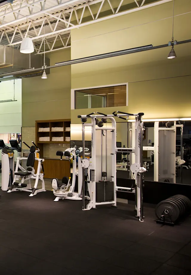 Unrivaled Group Fitness classes. Unparalleled Personal Training. Studios that inspire you to perform and luxury amenities that keep you feeling your best.