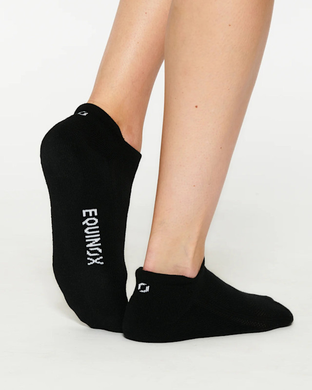 EQXM_EDT_TRAIL_RUNNING_FASHION_23_357_106_SOCKS_003_1200x