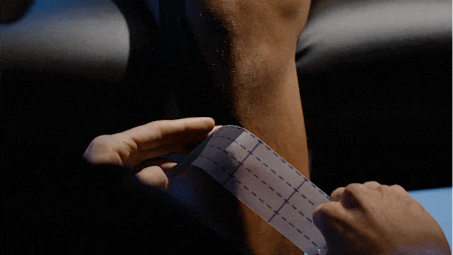 EQXM_EDT_KINESIOLOGY_TAPE_PRIMER_24_552_tape_gif