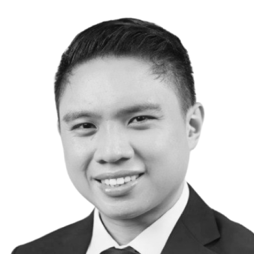 globe-franc-nicolo-dv-cacas-headshot-1x