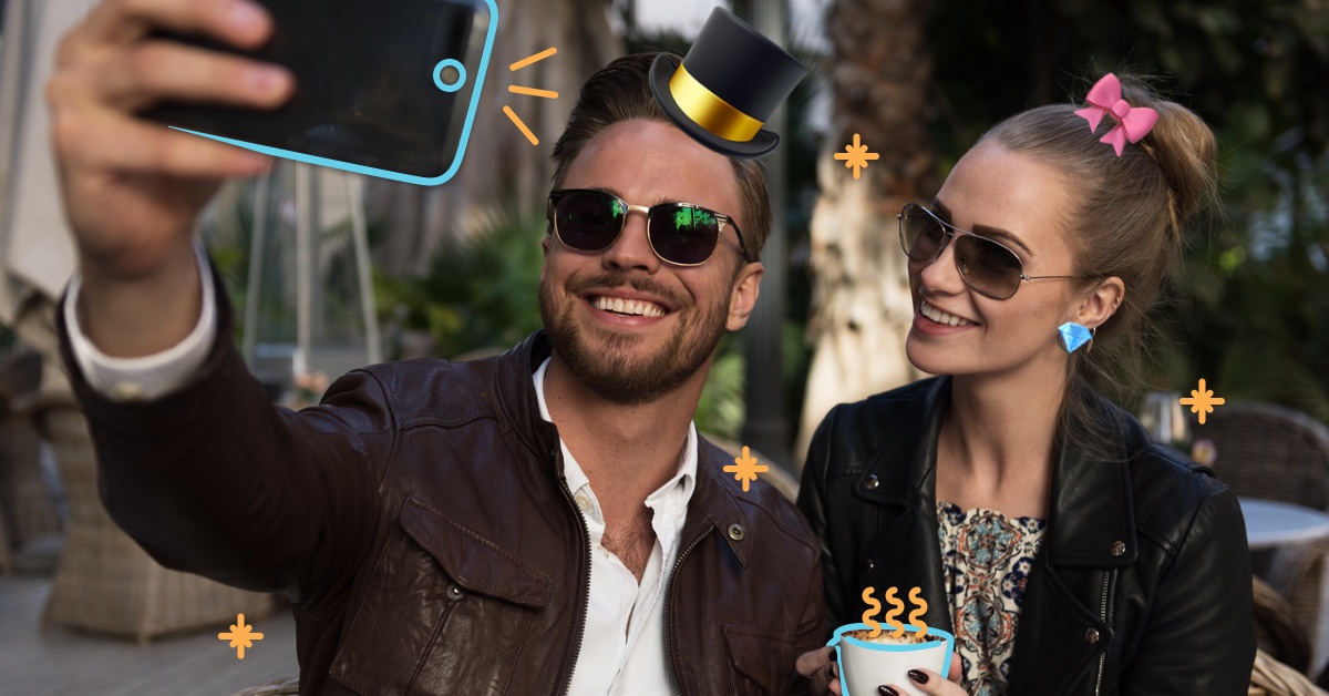 man and woman taking selfie - how to avoid lifestyle creep