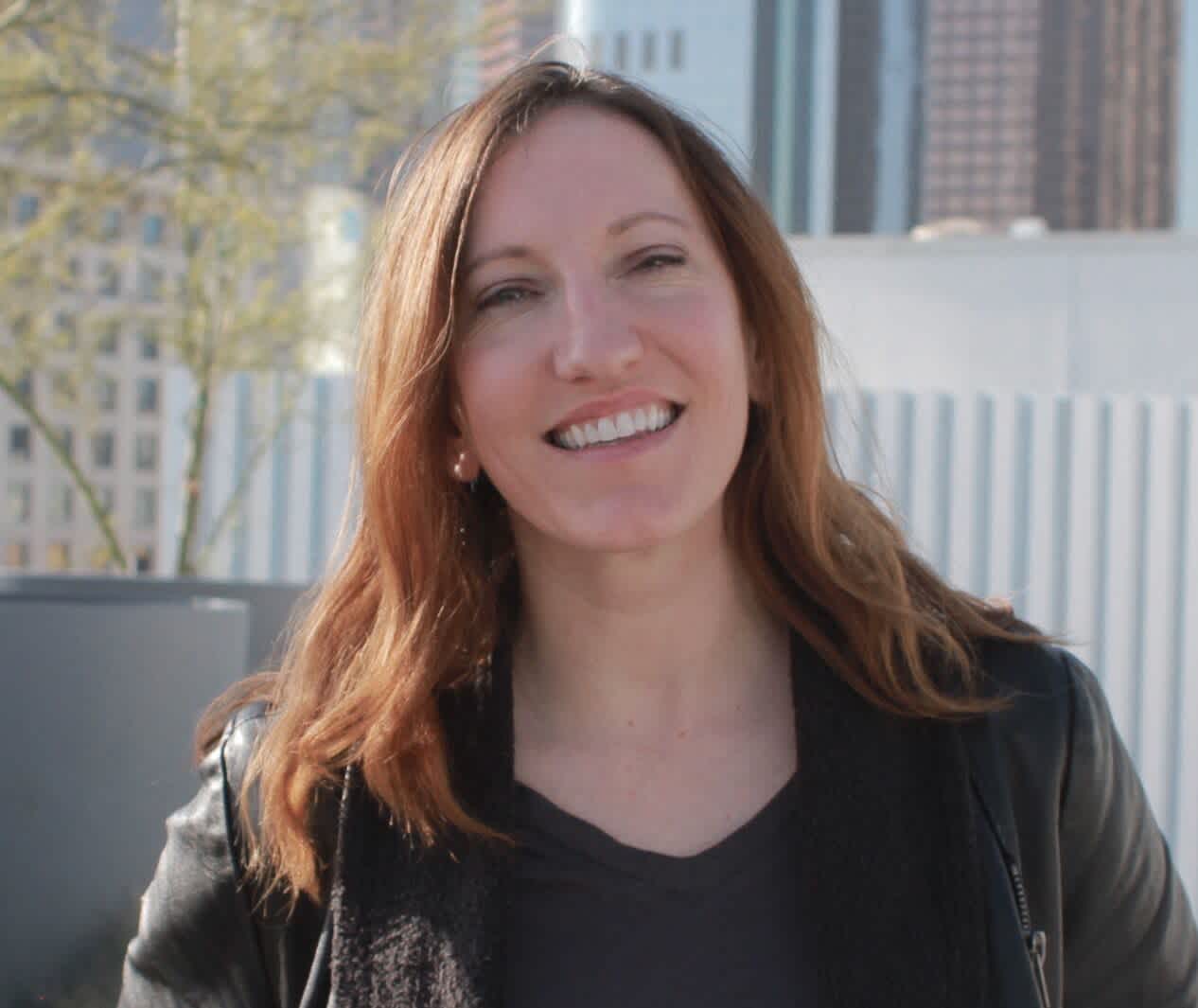 Author bio headshot, Melanie Lockert