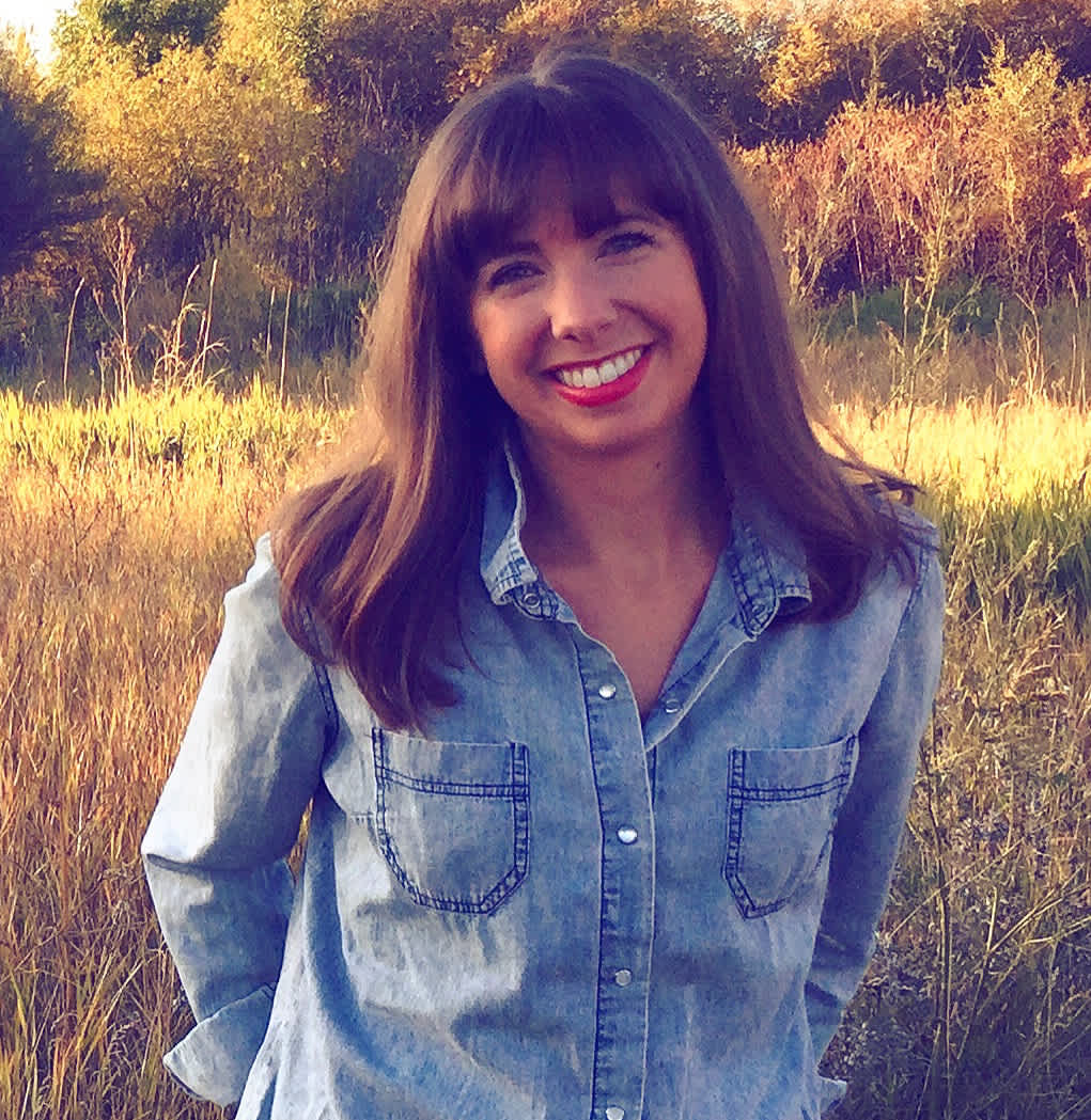 Author bio headshot, Emily Smith.