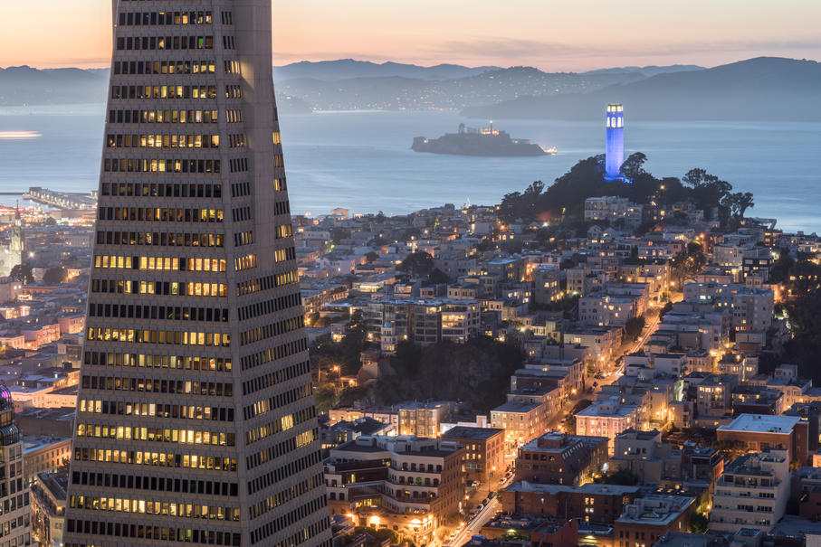 The Healthiest Cities in the United States for Families - Panoramic view of San Francisco with the the San Francisco Bay in the background against a foggy skyline. 