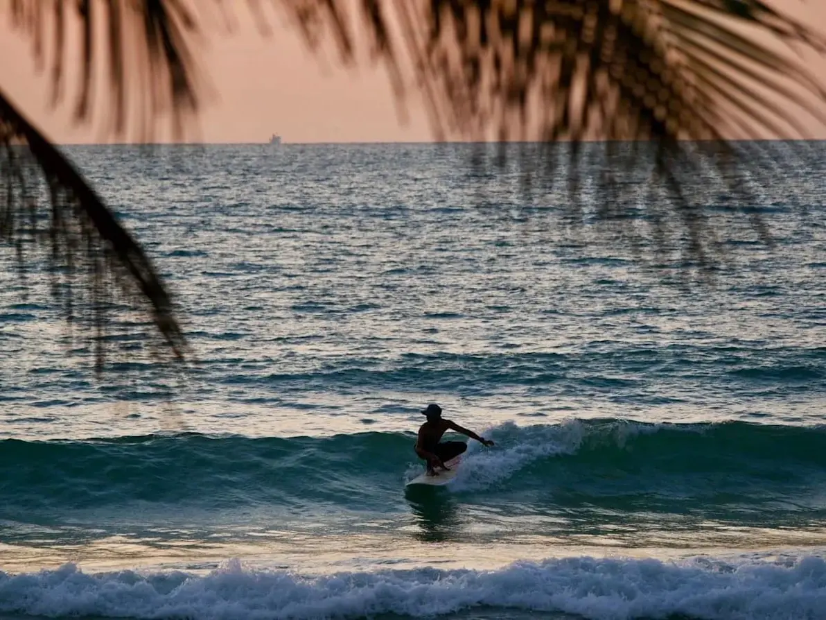 surfing-lessons-talay-surf-school-thailand-pelago-lead