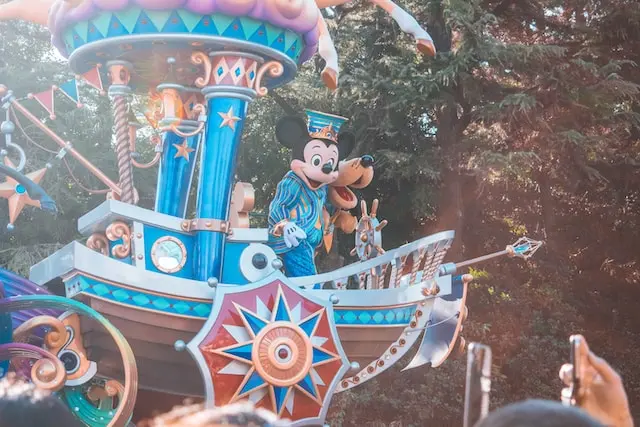 tokyo disneyland photo of mickey and pluto on a ship