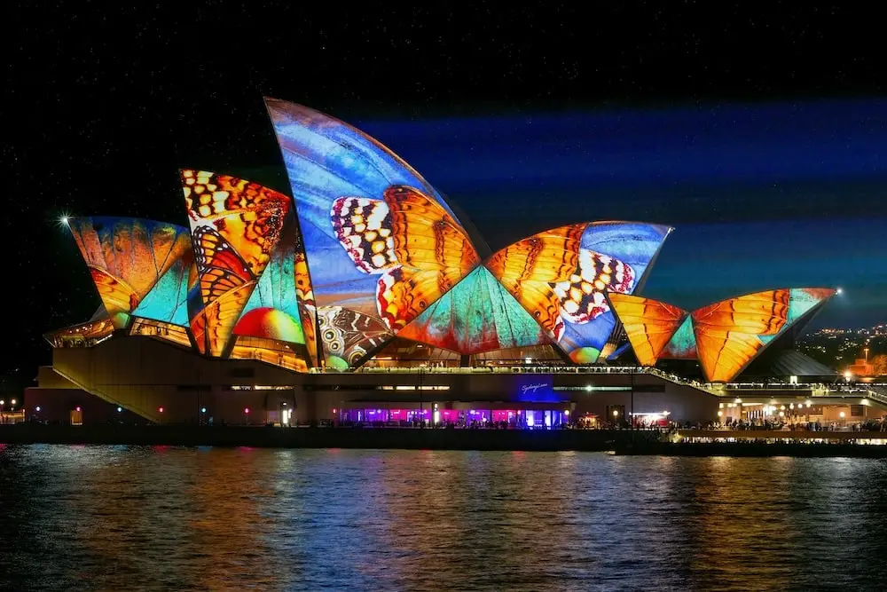 best-vivid-sydney-cruises-pelago-lead-min