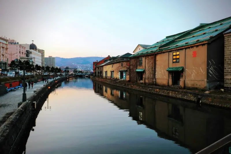 otaru-canal-hokkaido-pelago-lead-min