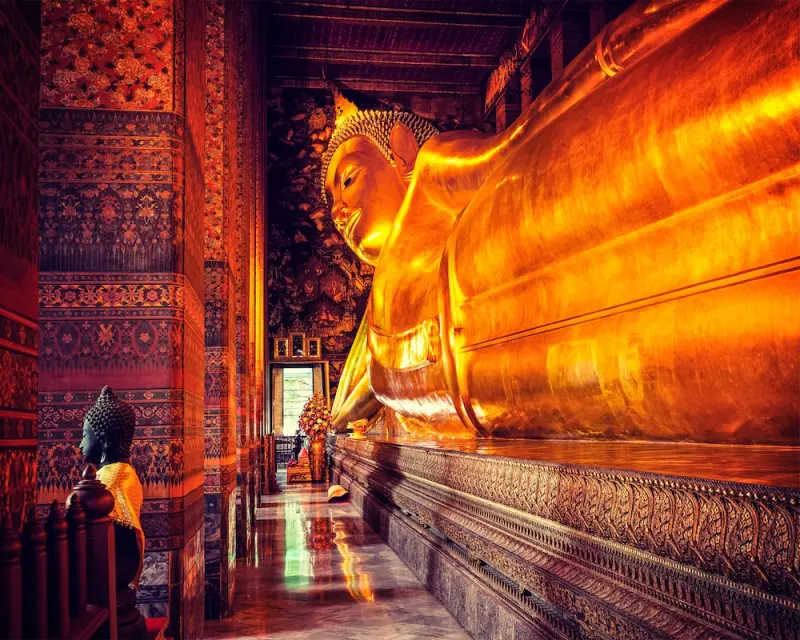 wat-pho-bangkok-guide-lead-min