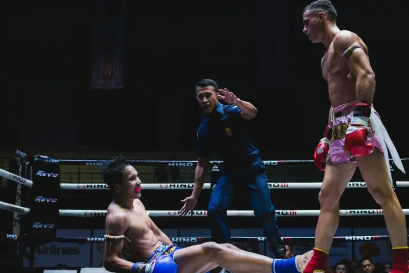 muay-thai-fight-bangkok-pelago-lead-min