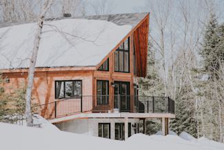 Ski-in- Ski-out Okemo Ski Chalet