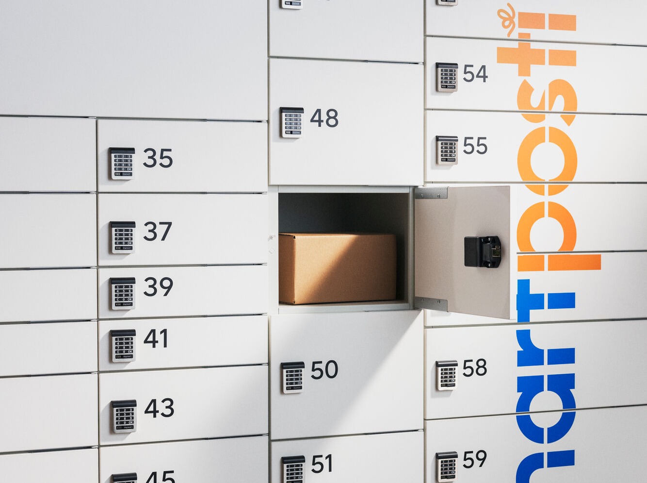 A SmartPosti Locker with a package inside.