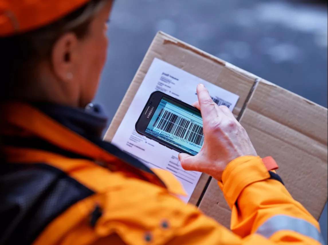 Posti muuttaa pakettikuljetuksiaan koko maassa - paketit ohjataan jatkossa mahdollisimman lähelle asiakasta, pääosin pakettiautomaatteihin