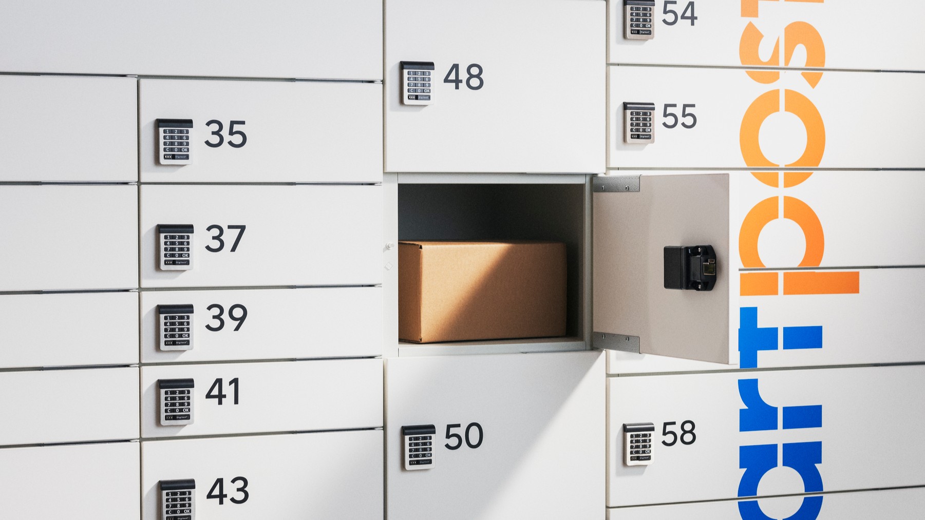 SmartPosti Working Hours During the May Holidays 