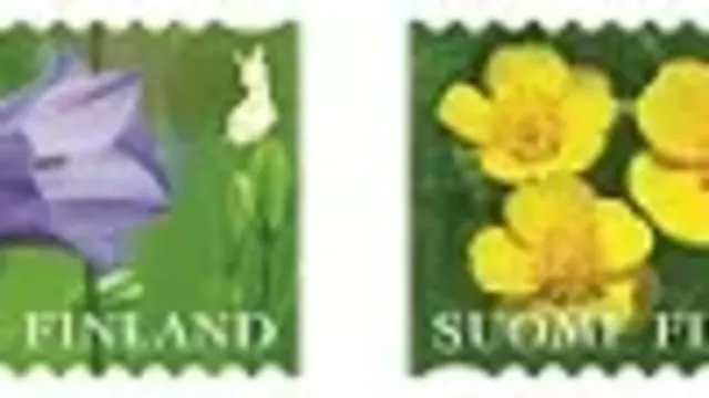 A roll of 100 stamps. The eight different stamp designs included in the roll feature the common hepatica, the lily of the valley, the wild pansy, the harebell, the meadow buttercup, the red clover, the ox-eye daisy and the wood cranesbill.