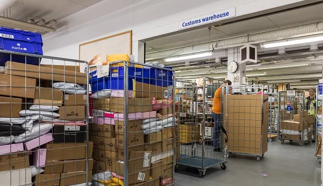 Shipments stored in the customs warehouse in Posti's facility
