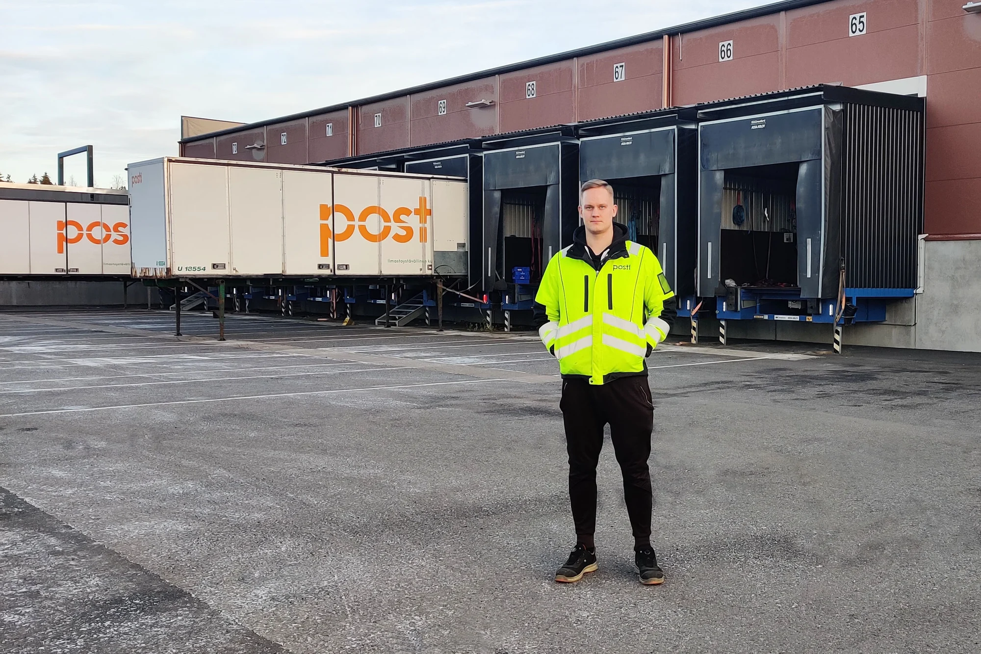 Kandidaatintyö keräsi kokemuksia pitkien ajoneuvoyhdistelmien käyttöönotosta Postilla