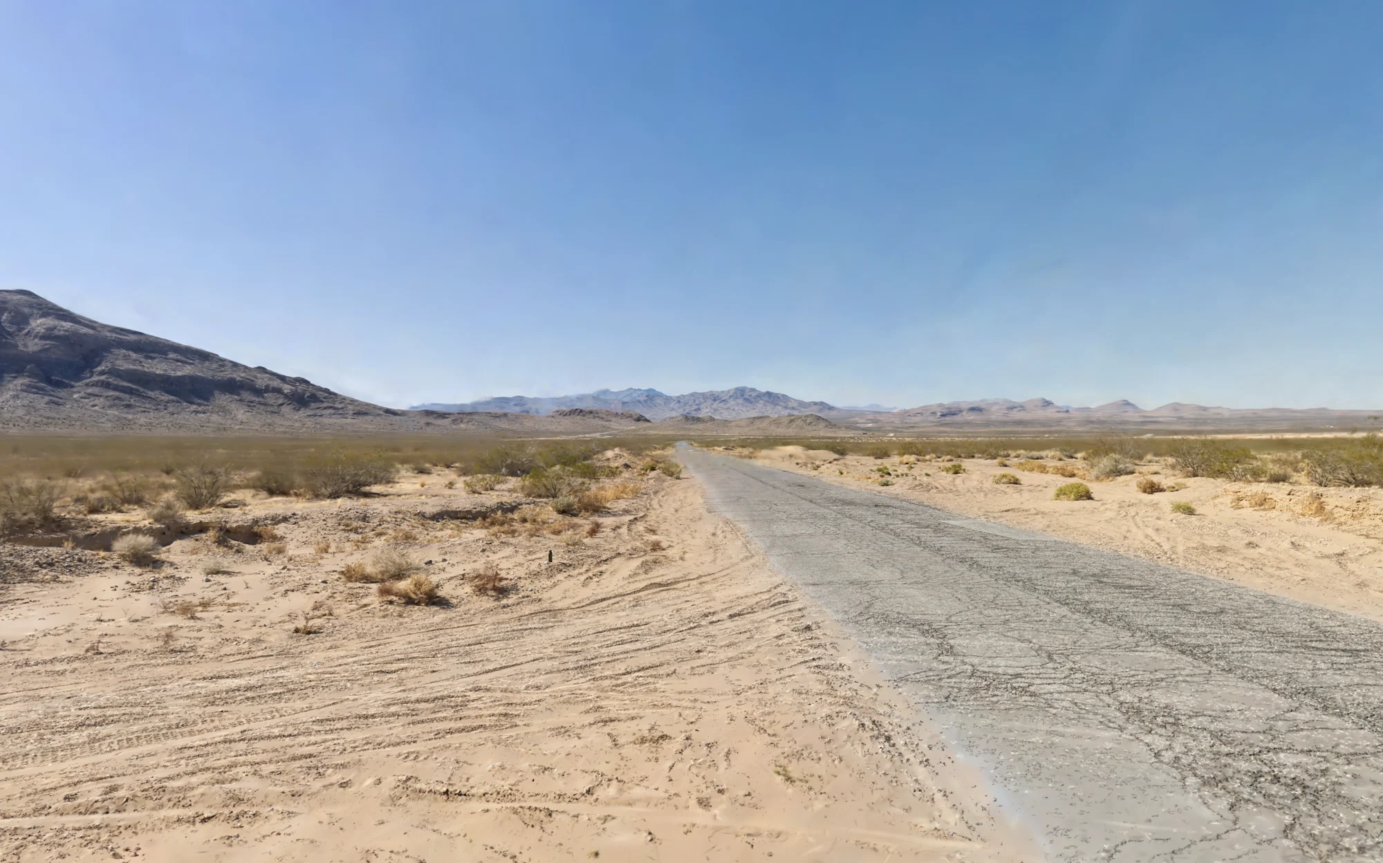 Old Desert Road, Dirt Road