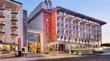  Ramada Hotel & Suites By Wyndham Kusadasi 