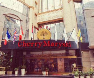 Cherry Maryski Hotel