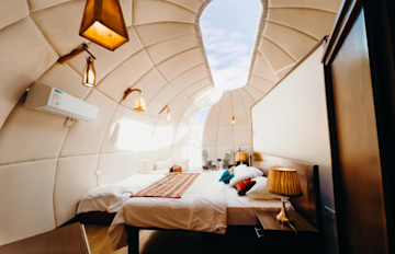 Petra   Rum Oasis camp or similar  4*